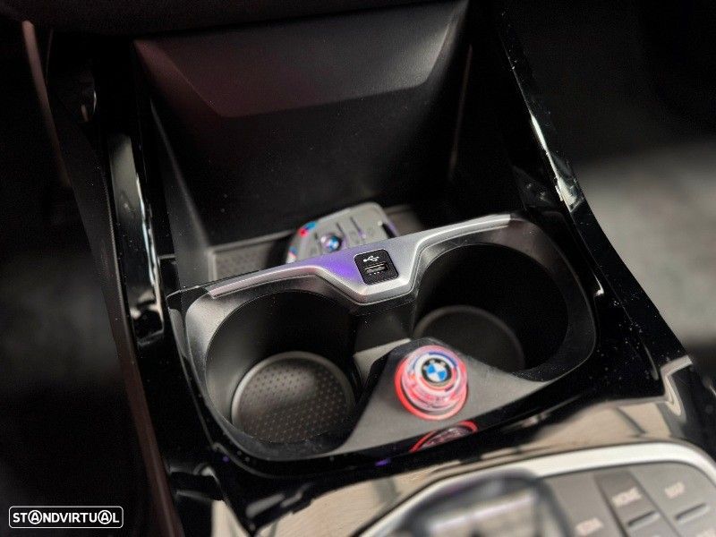 BMW 118 d Pack Desportivo M - 50