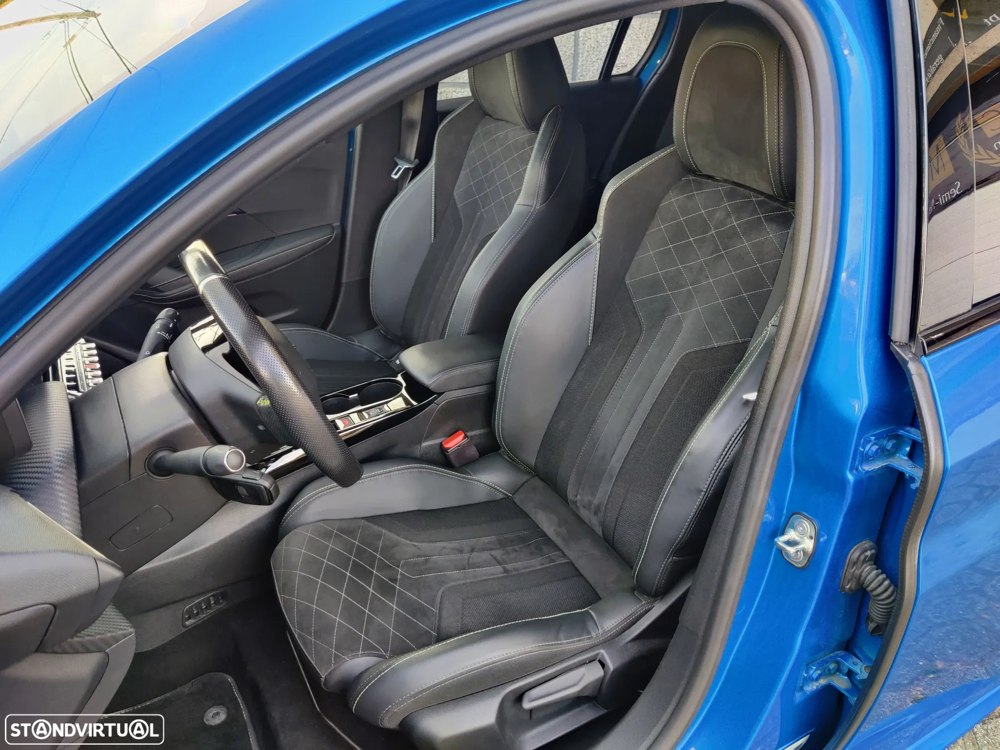 Peugeot e-208 50 kWh GT - 12