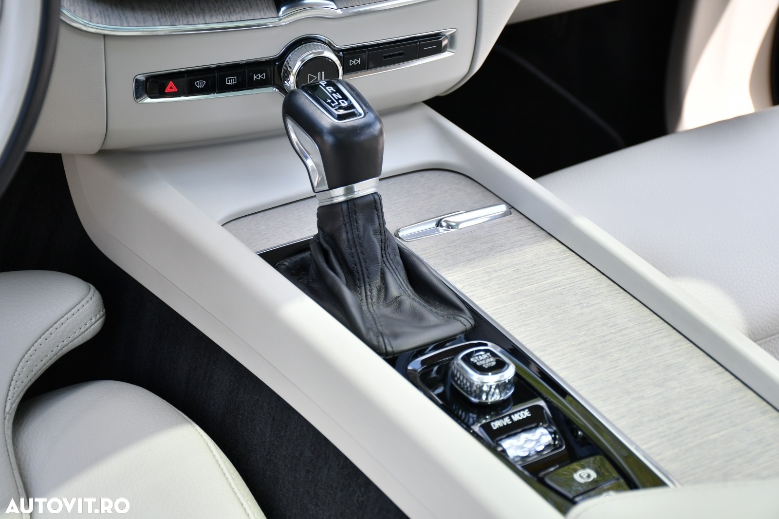 Volvo XC 60 D4 AWD Inscription - 19