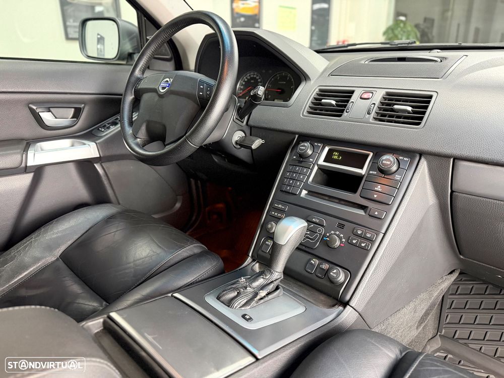 Volvo XC 90 2.4 D5 5L Nivel 3 Geartronic - 25