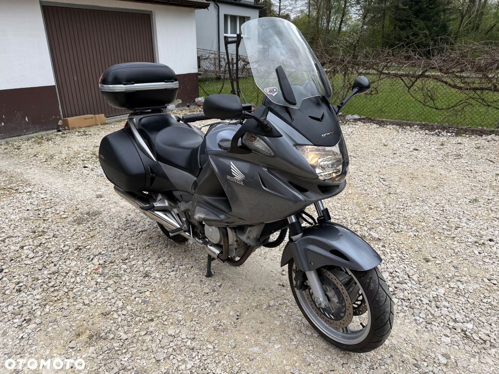 Honda NTV - 1
