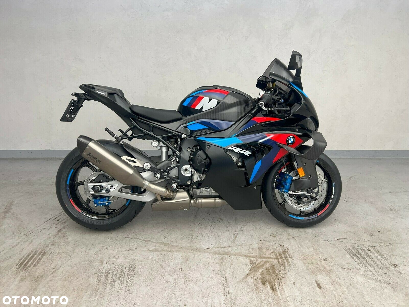 BMW S - 2