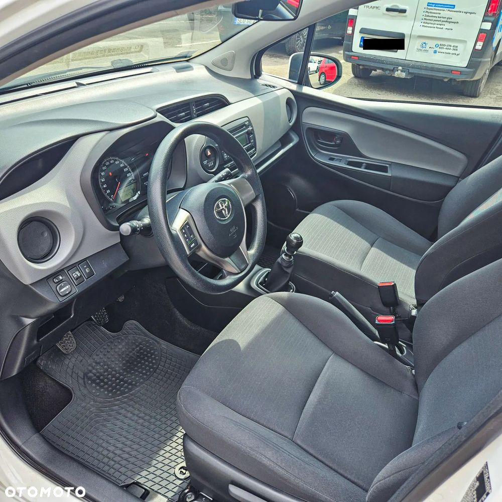 Toyota Yaris 1.4 D-4D Active EU6 - 8