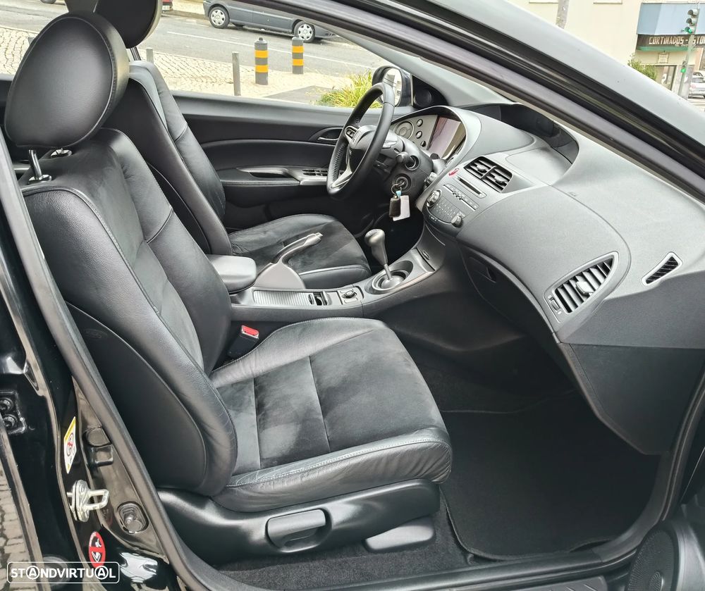 Honda Civic 1.4 i-VTEC Sport - 17