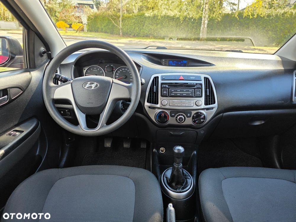 Hyundai i20 1.2 Trend - 14