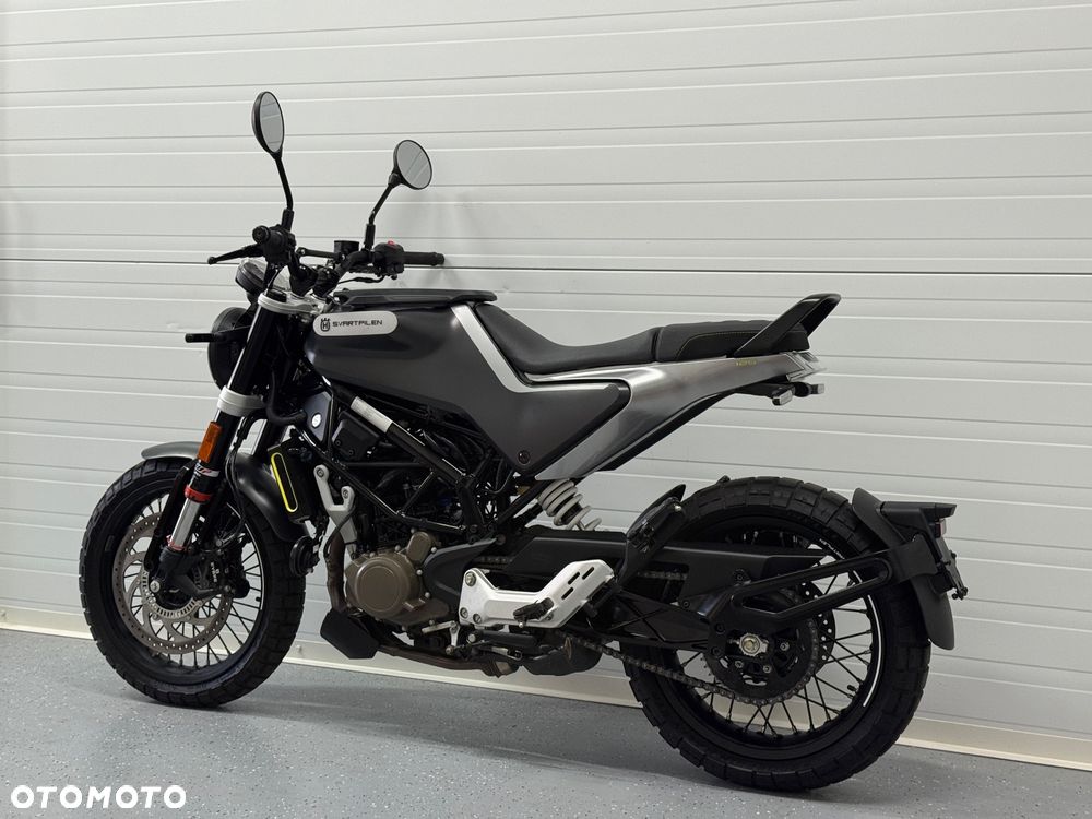 Husqvarna Svartpilen - 12