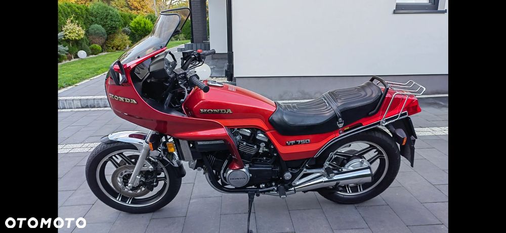 Honda VF - 2