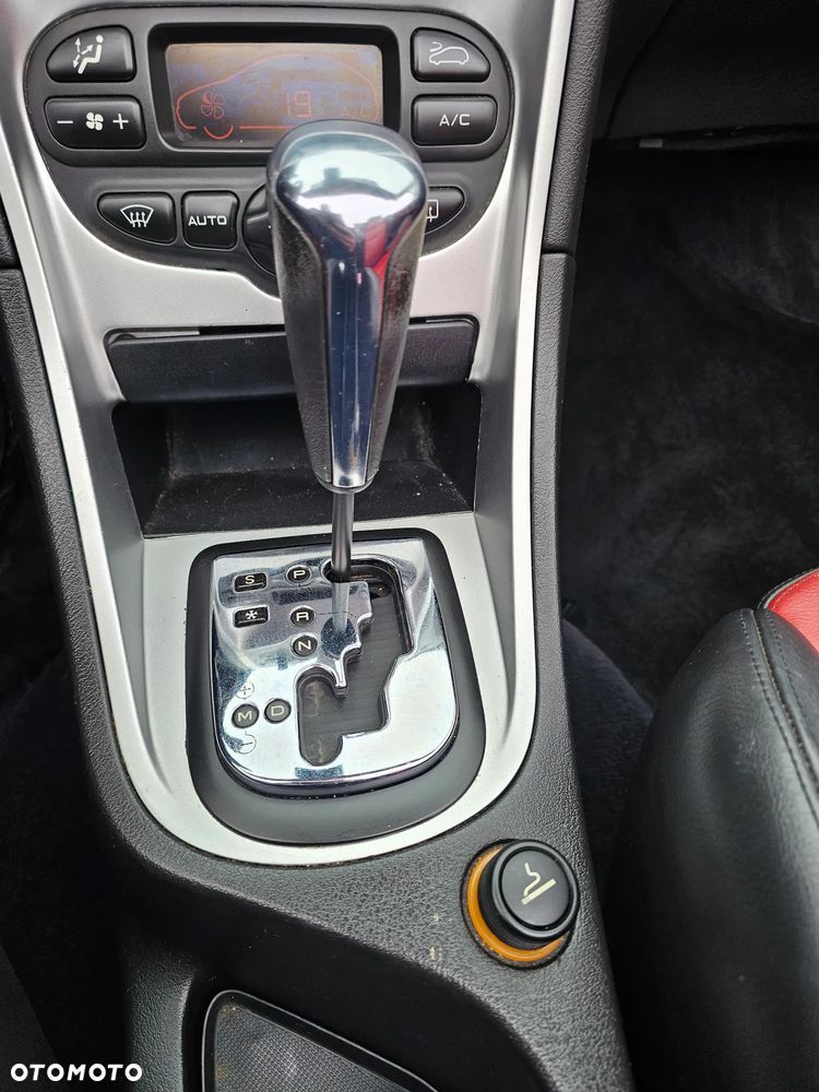 Peugeot 307 CC 2.0 - 24