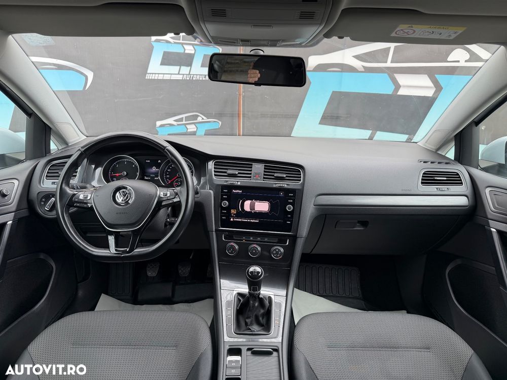 Volkswagen Golf 1.6 TDI SCR Comfortline - 7