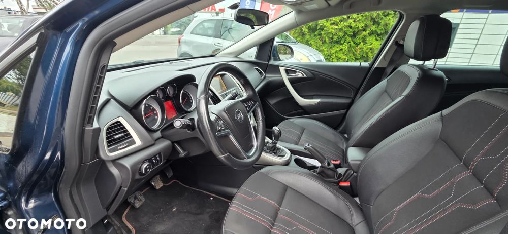 Opel Astra 1.6 Turbo 150 Jahre - 30