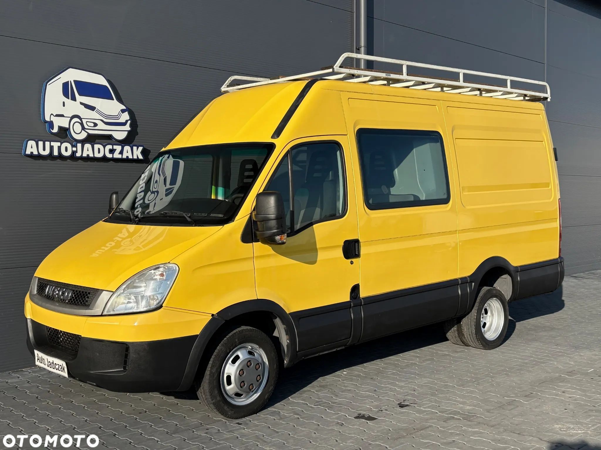 Iveco Daily 35C15 3.0 HPI L3H2 Średniak Brygadówka Doka holenderka 6 osób **KLIMA**Sprowadzony**Na Bliźniakach**Hak 3500kg** - 1