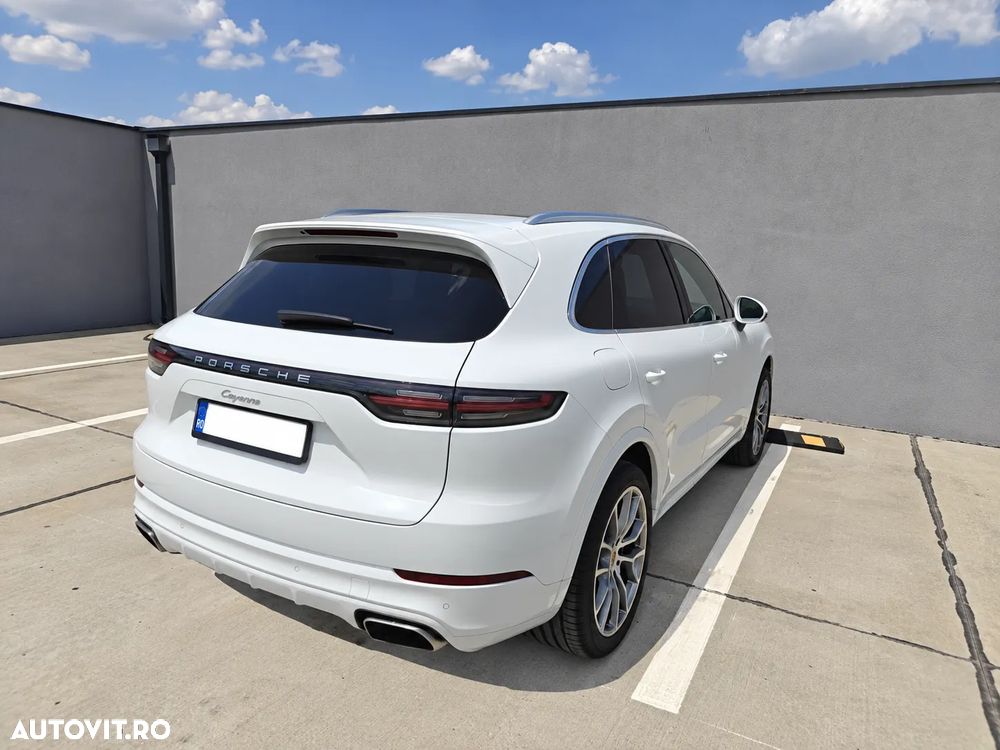 Porsche Cayenne Standard - 6