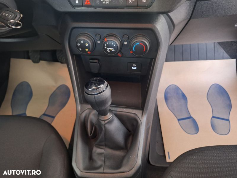 Dacia Logan ECO-G 100 MT5 Essential - 16