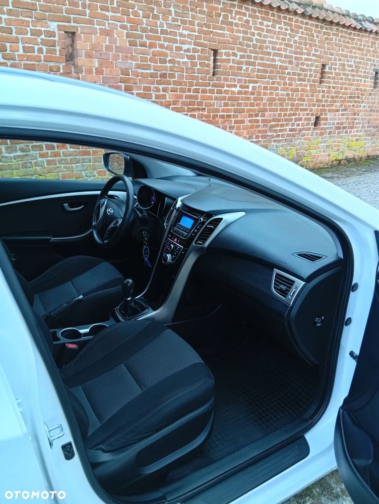 Hyundai i30 1.4 CRDi Classic + - 12