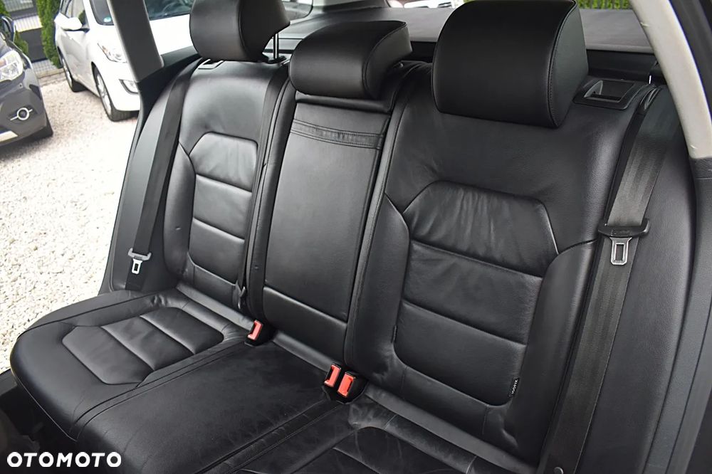 Volkswagen Passat 2.0 TDI Highline - 19