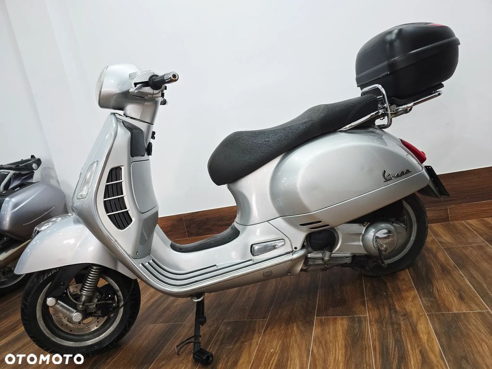 Piaggio Vespa - 7