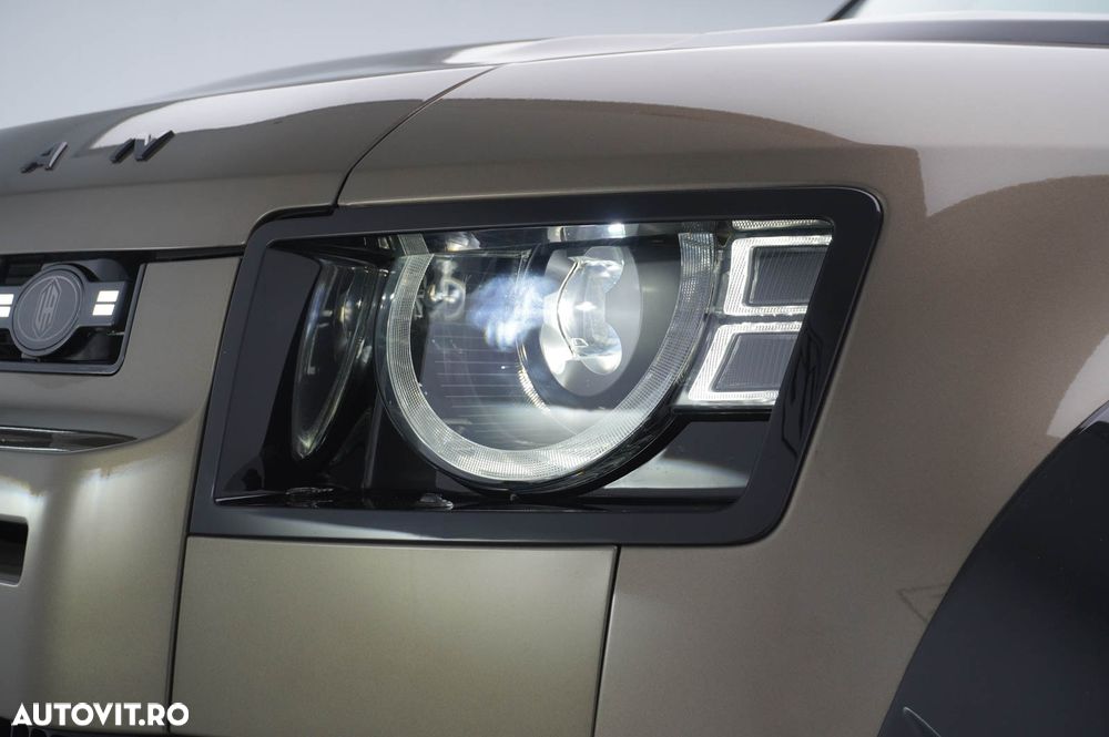 Land Rover Defender 110 3.0D 250 MHEV Hard Top X-Dynamic SE - 11