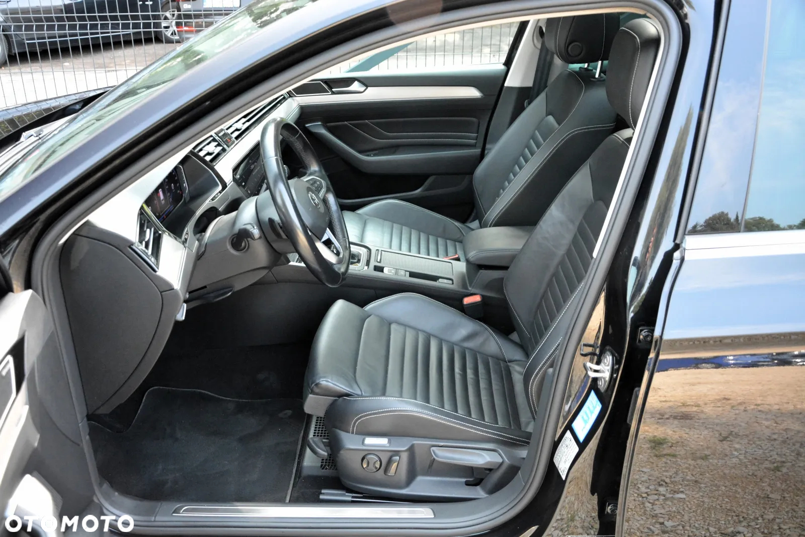 Volkswagen Passat 2.0 TDI 4Mot R-Line Edition DSG - 9