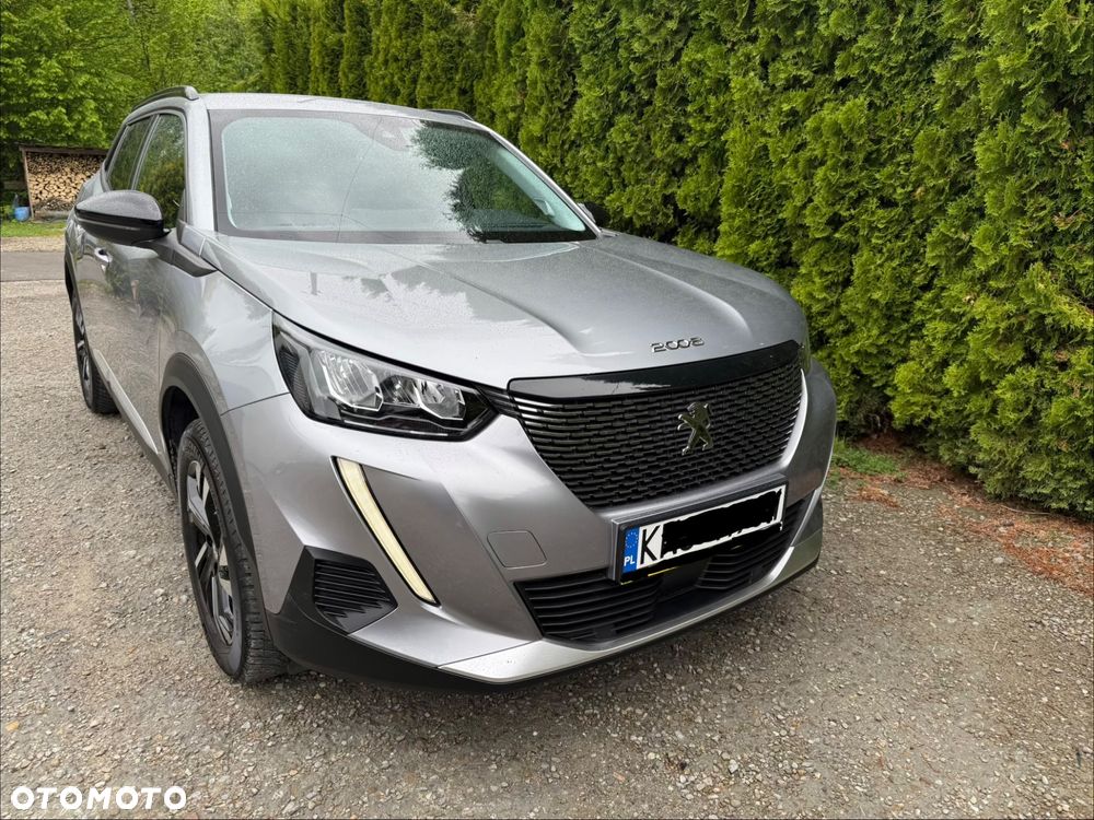 Peugeot 2008 BlueHDi 130 Allure S&S EAT8 - 4