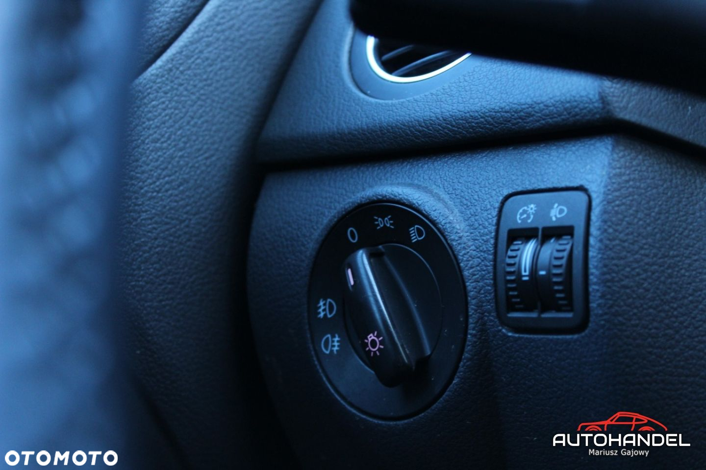 Volkswagen Golf Plus - 12