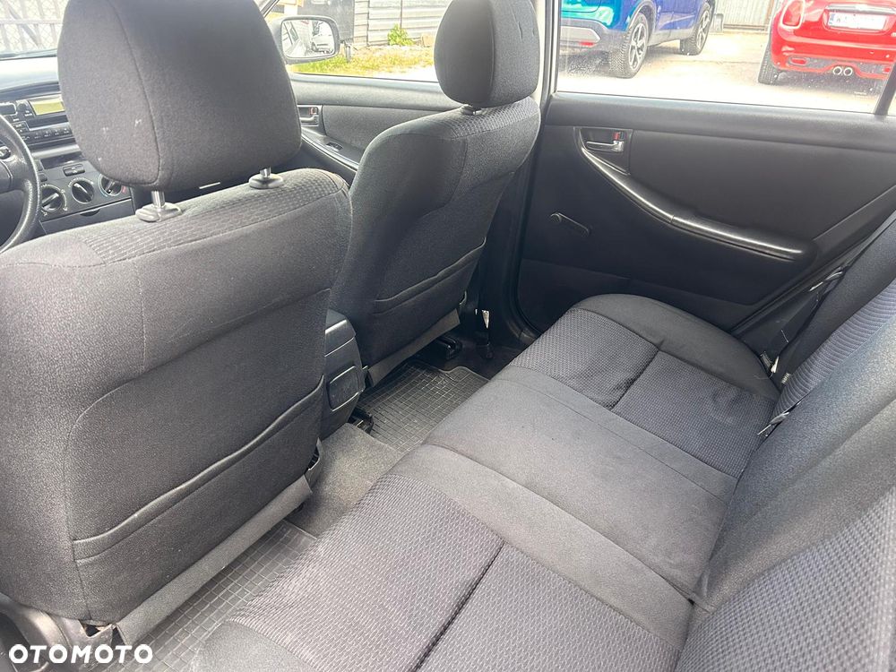 Toyota Corolla 1.4 D-4D Dynamic - 10