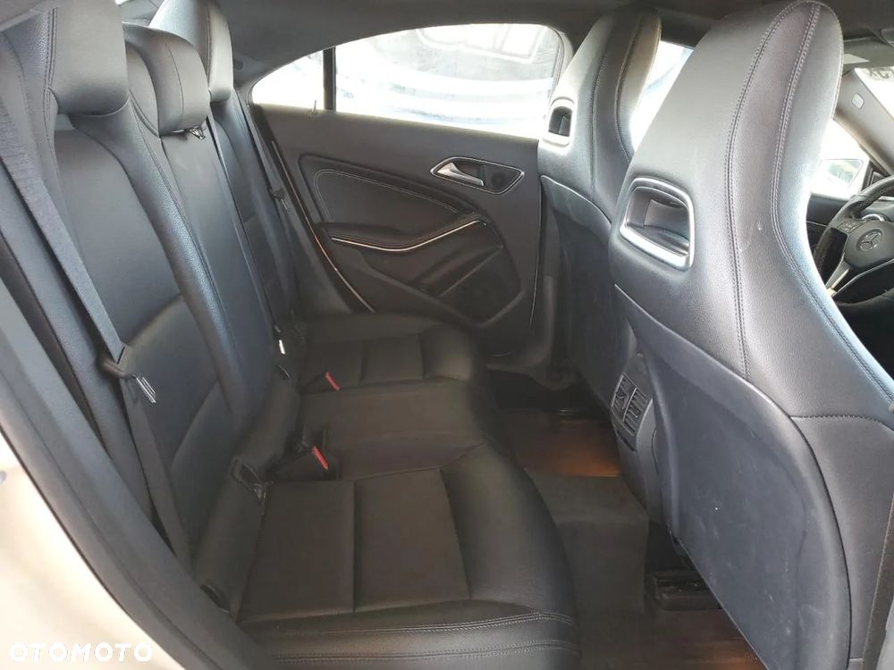 Mercedes-Benz CLA - 9