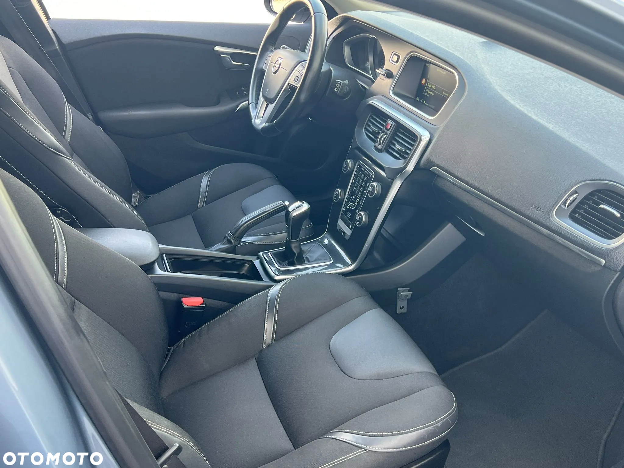 Volvo V40 D3 - 12