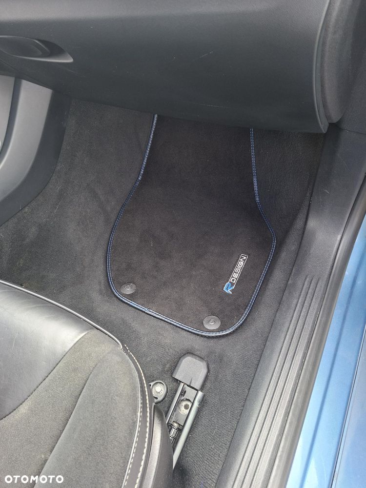 Volvo V40 D2 Drive-E R-Design Momentum - 11