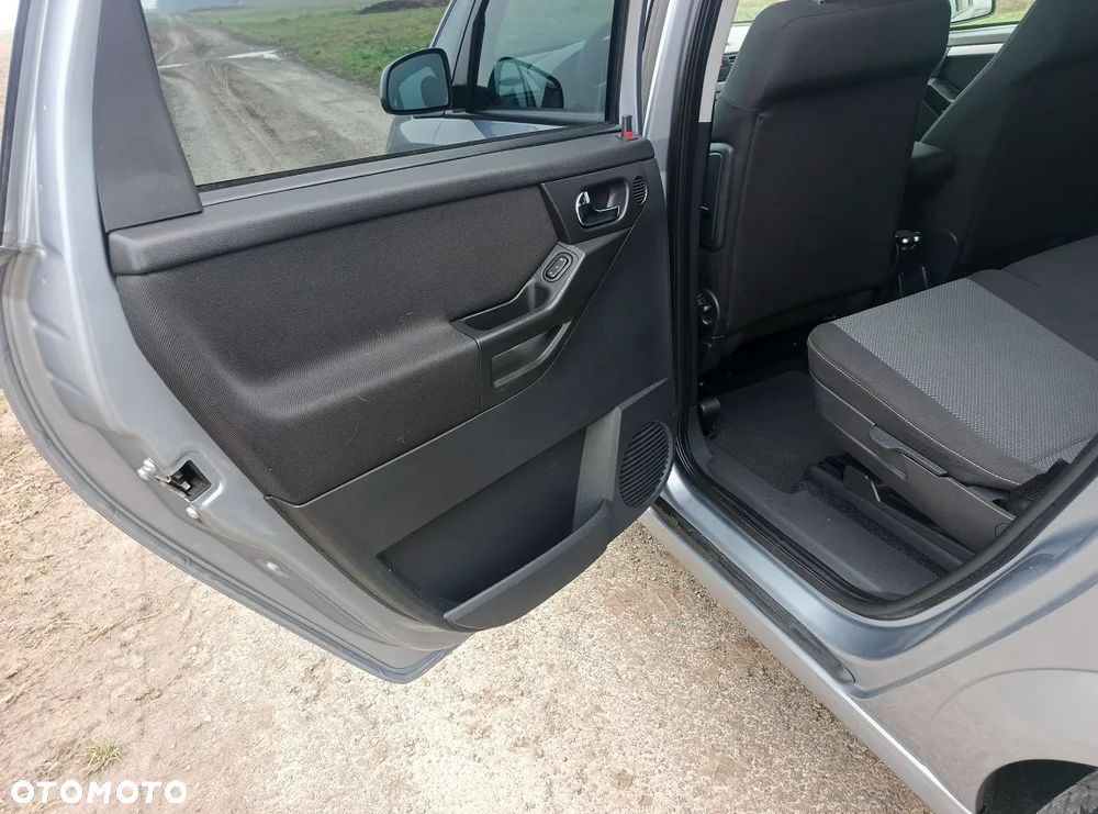 Opel Meriva 1.6 16V INNOVATION - 25