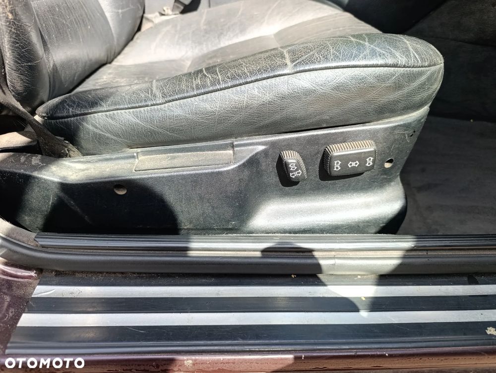 BMW Seria 5 520i - 38