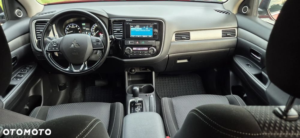 Mitsubishi Outlander 2.0 Intense + 4WD CVT - 14