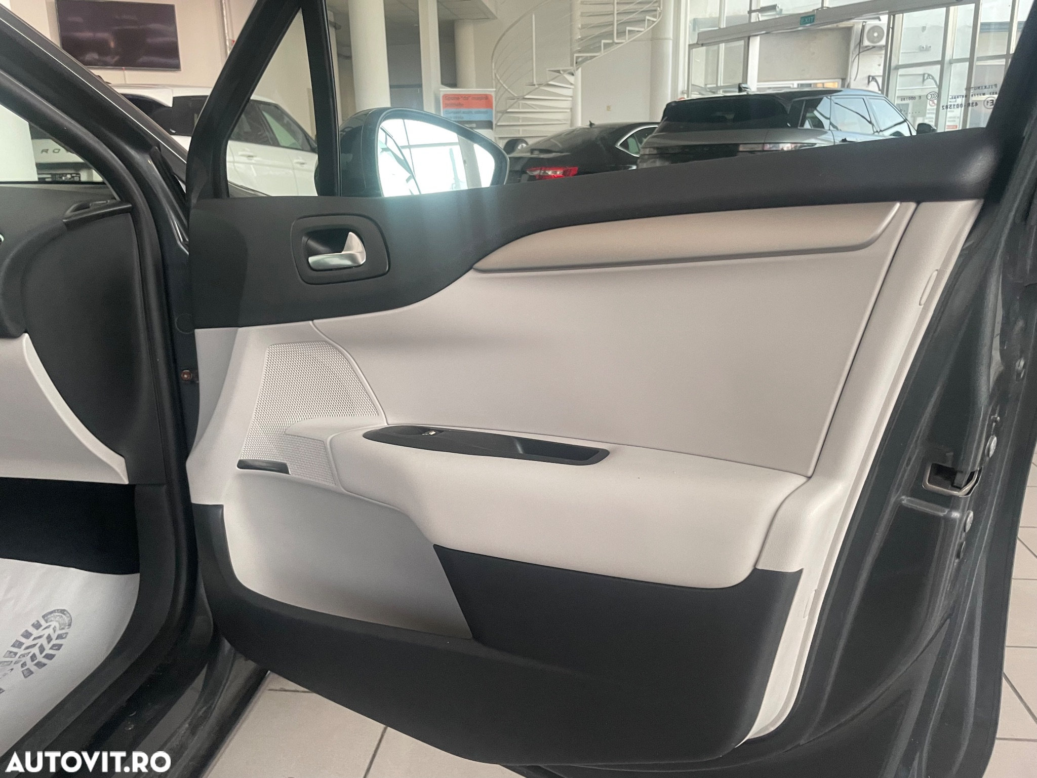 Citroën C4 1.6 VTi BVM Seduction - 28