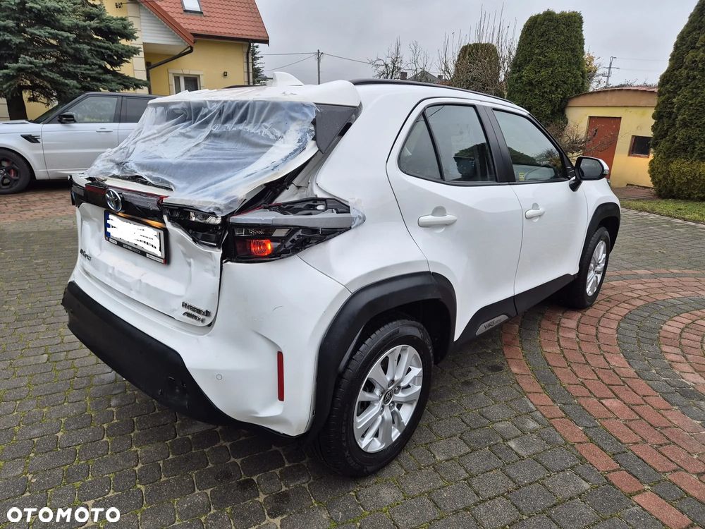 Toyota Yaris Cross Hybrid 1.5 Comfort 4x4 - 4