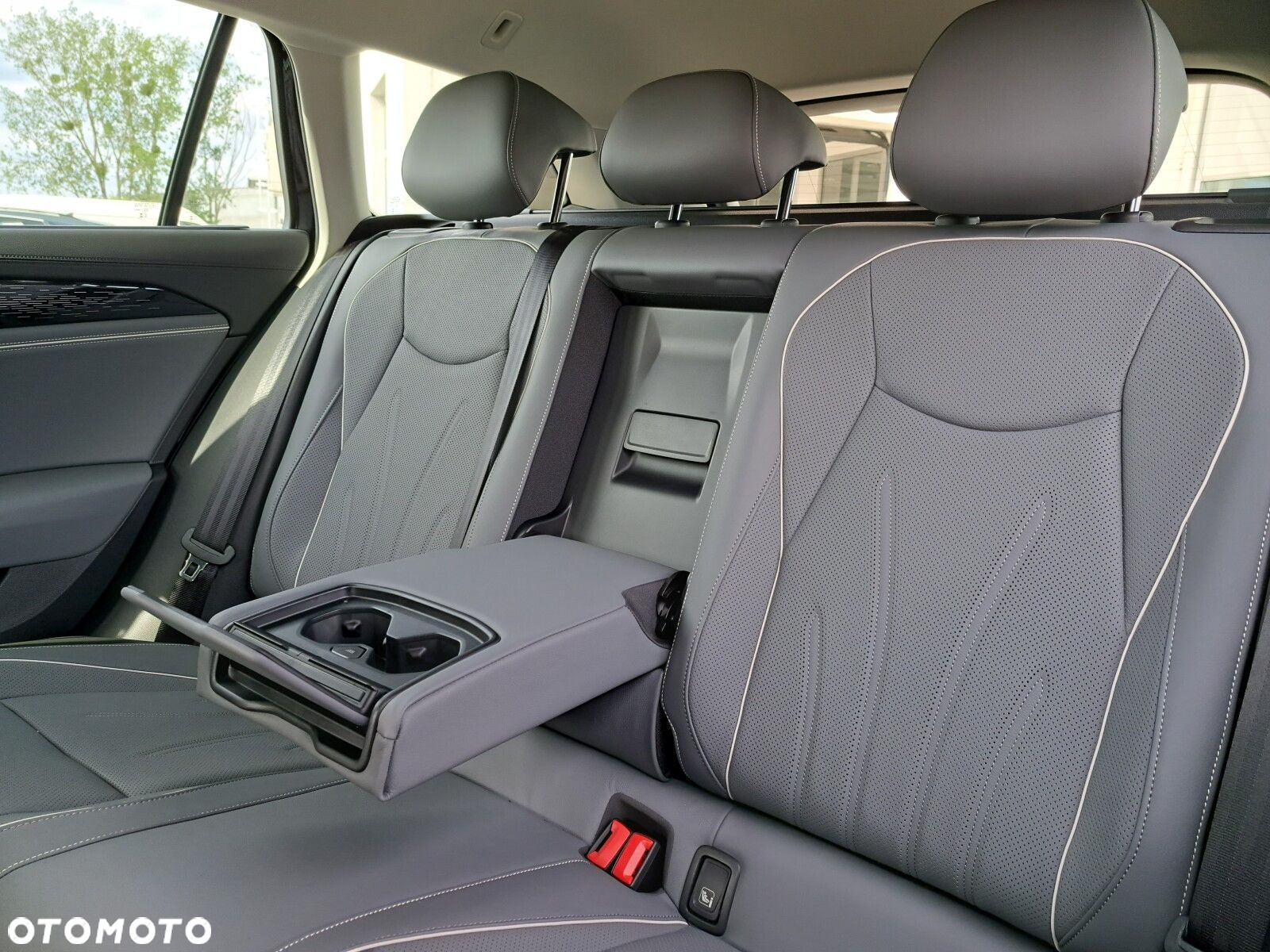 Volkswagen Passat 2.0 TDI EVO Elegance DSG - 34