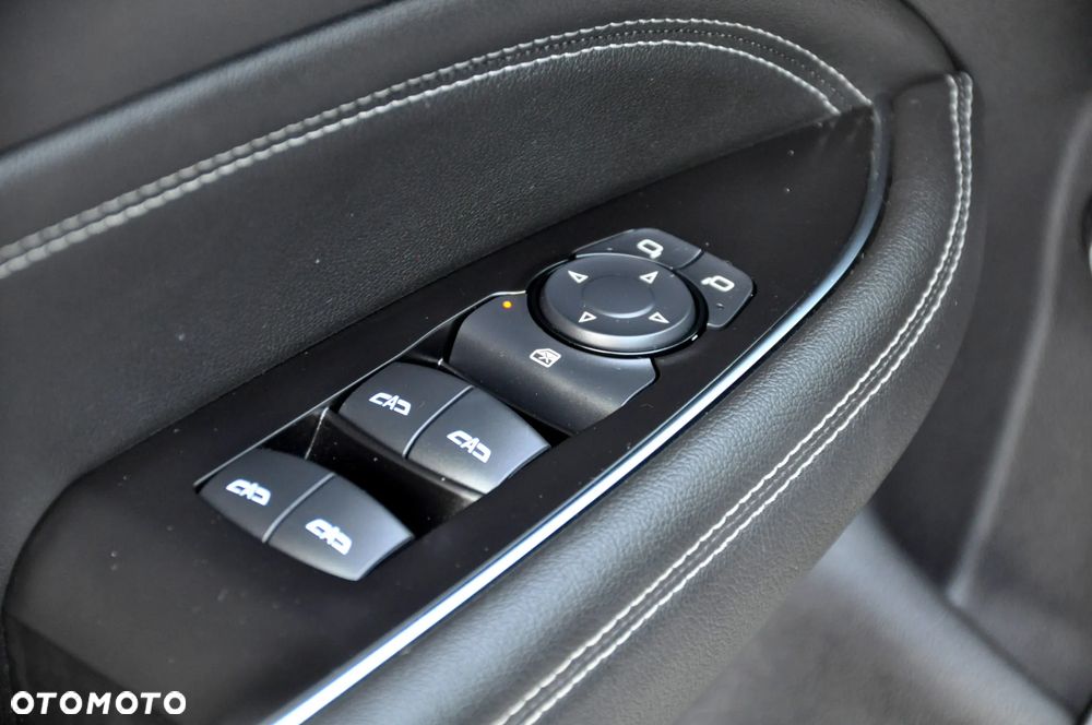 Opel Insignia 2.0 CDTI automatik Business Edition - 37