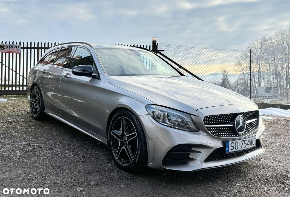 Mercedes-Benz Klasa C 180 9G-TRONIC AMG Line - 4