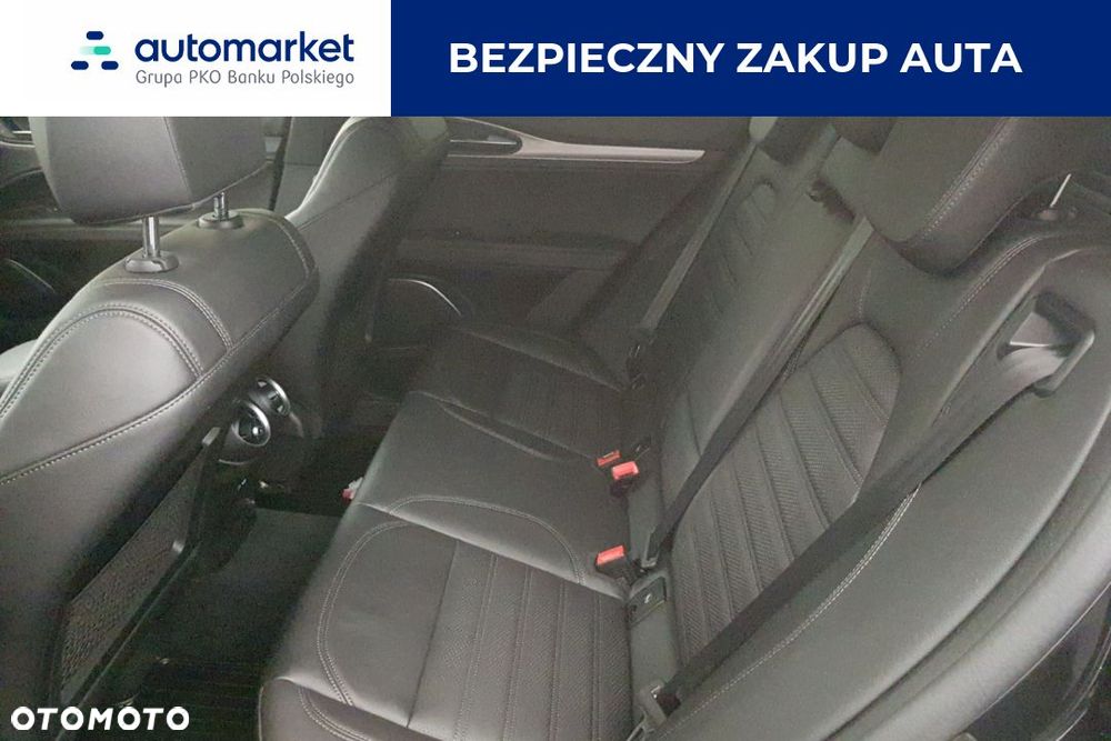 Alfa Romeo Stelvio 2.0 Turbo Veloce Q4 - 11