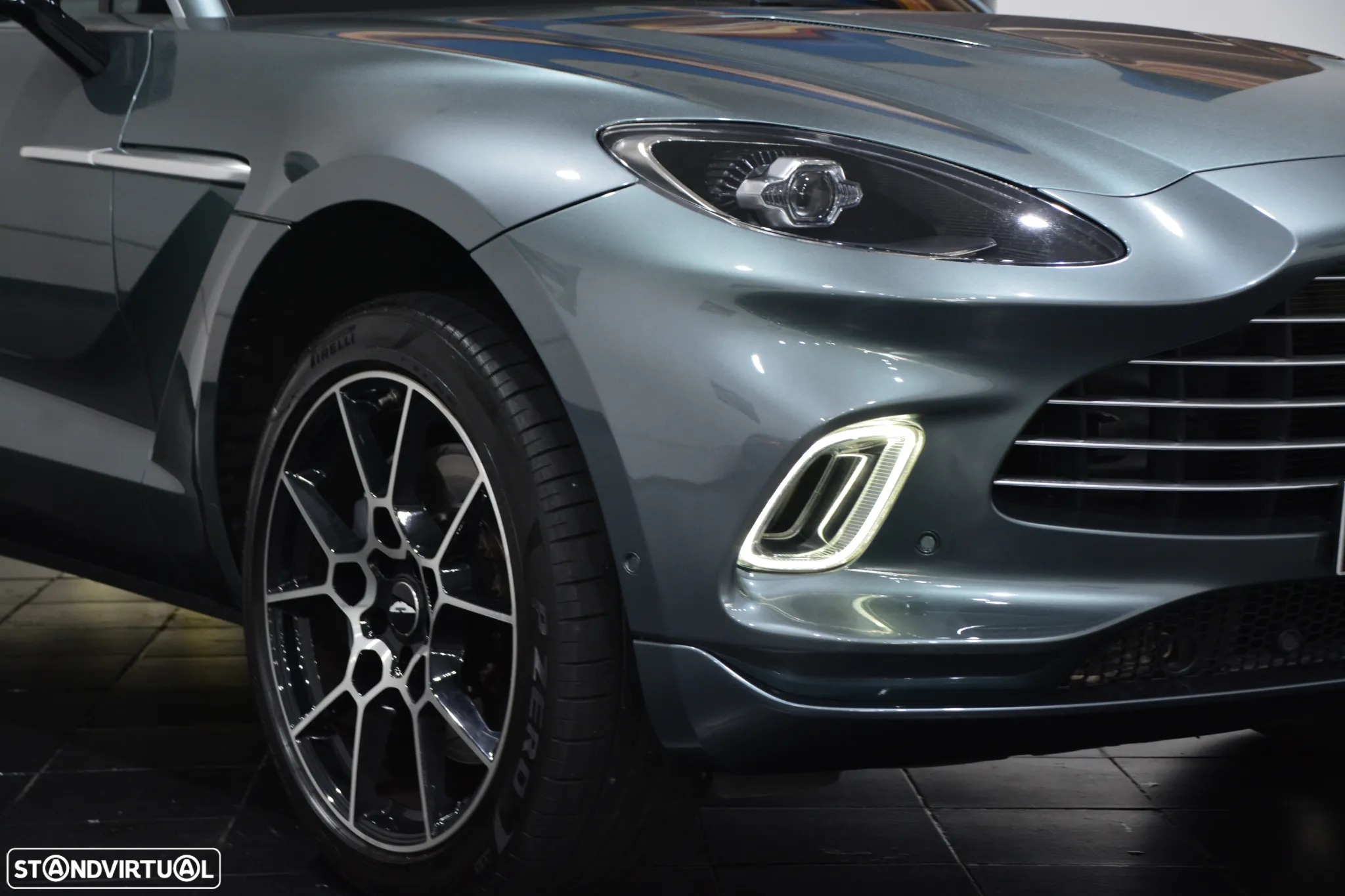 Aston Martin DBX Standard - 6