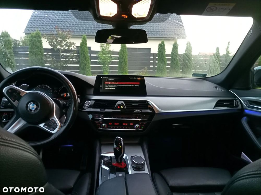 BMW Seria 5 520d xDrive M Sport sport - 7