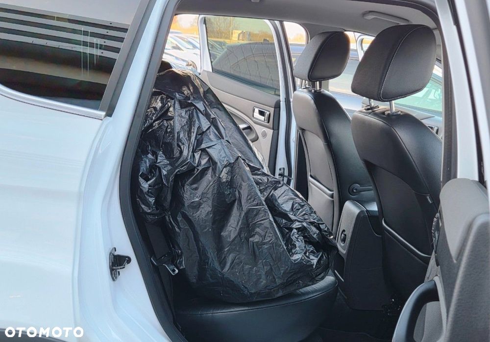 Ford Kuga - 16