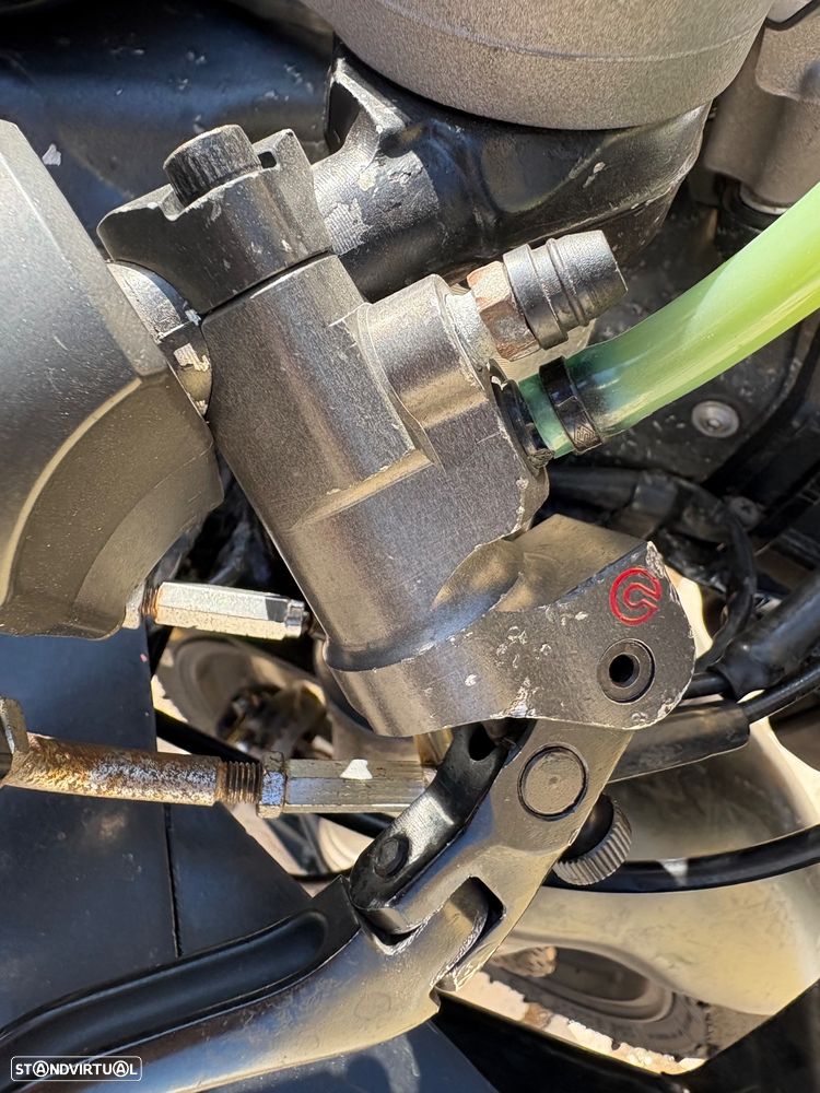 Kawasaki ZX Zx6r sem matrícula para pista - 8