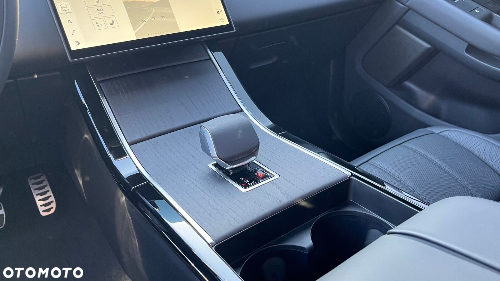 Land Rover Range Rover Evoque - 13