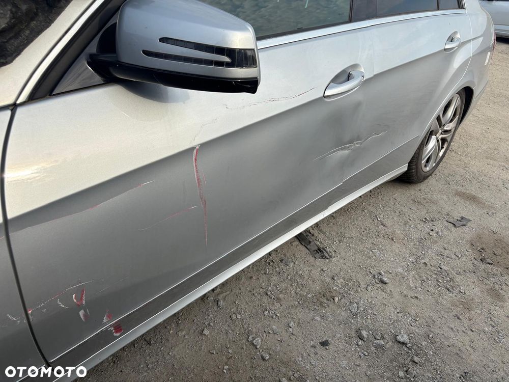 Mercedes-Benz Klasa E 350 CDI DPF BlueEFFICIENCY 7G-TRONIC Avantgarde - 17