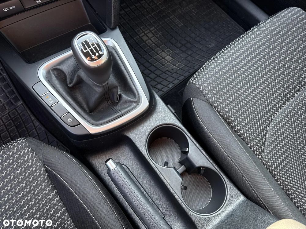 Kia Ceed 1.5 T-GDI M - 16