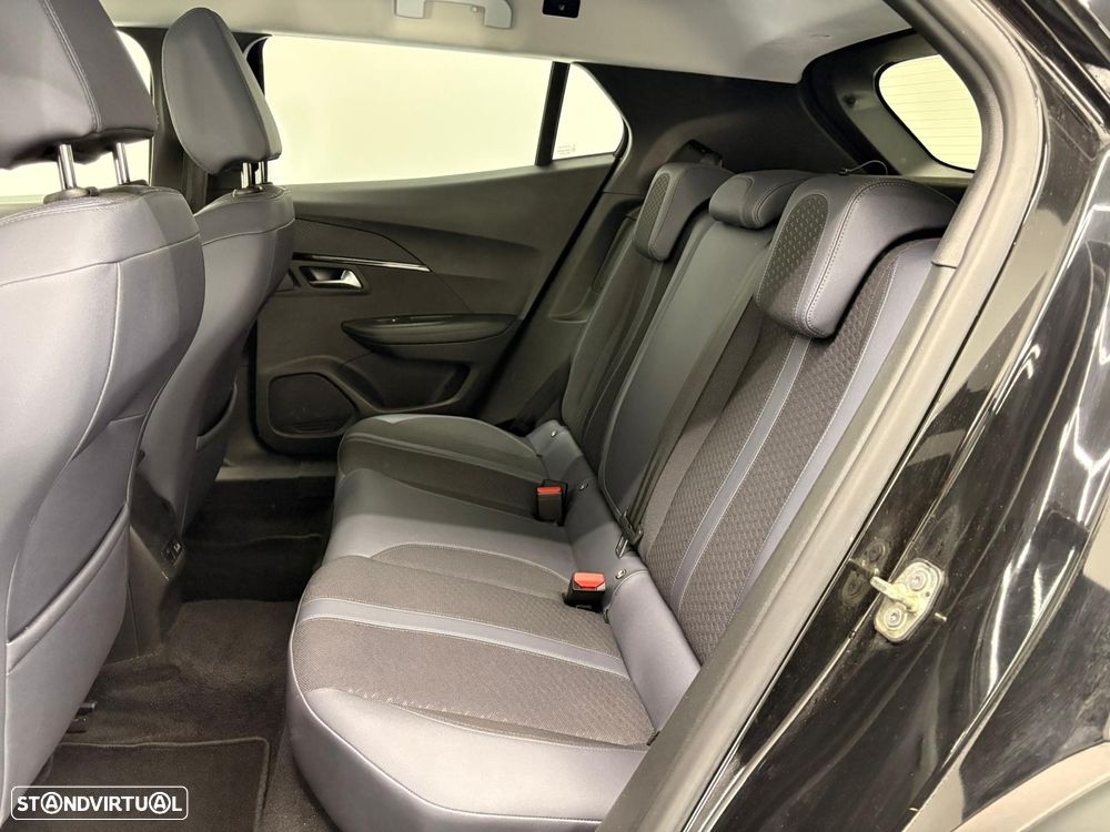 Peugeot e-2008 Allure Pack - 8
