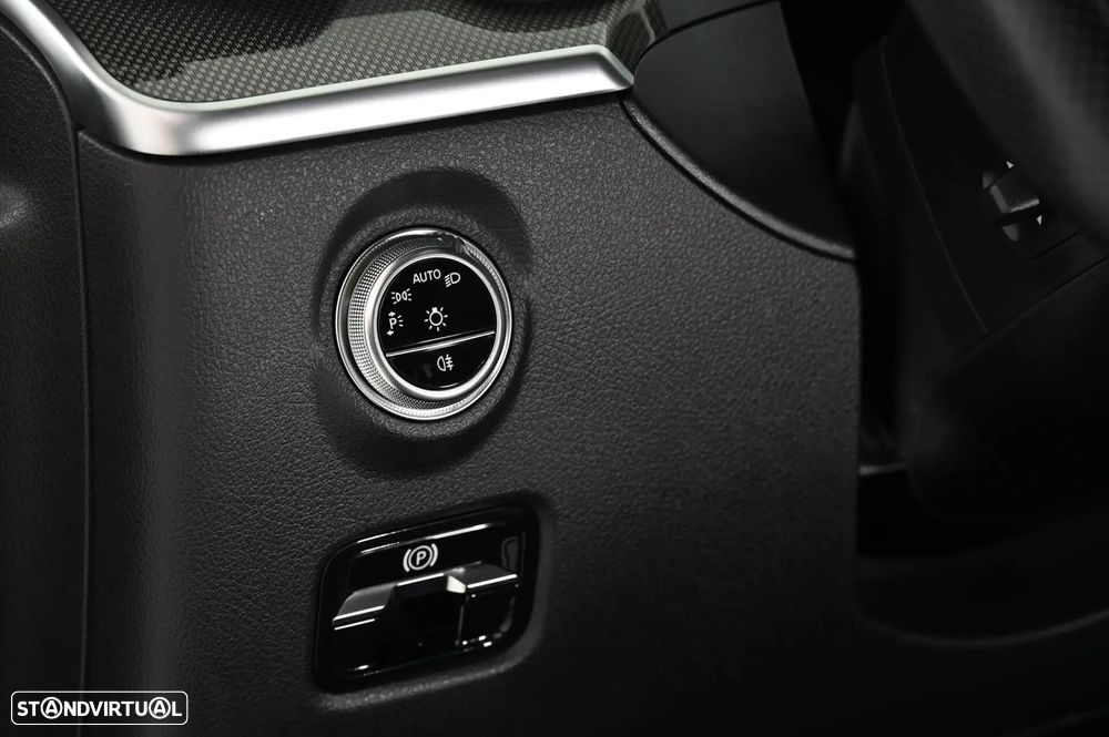 Mercedes-Benz C 300 d AMG Line - 26