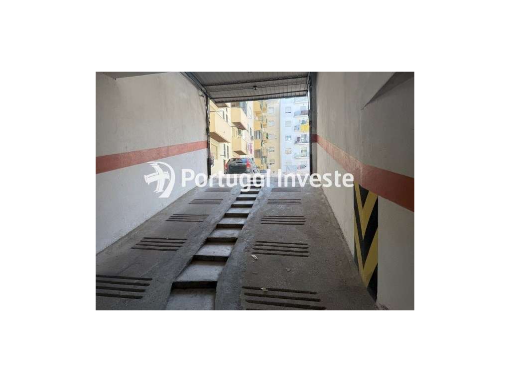 Excelente Garagem fechada - Bairro Afonso Costa - Grande imagem: 3/6