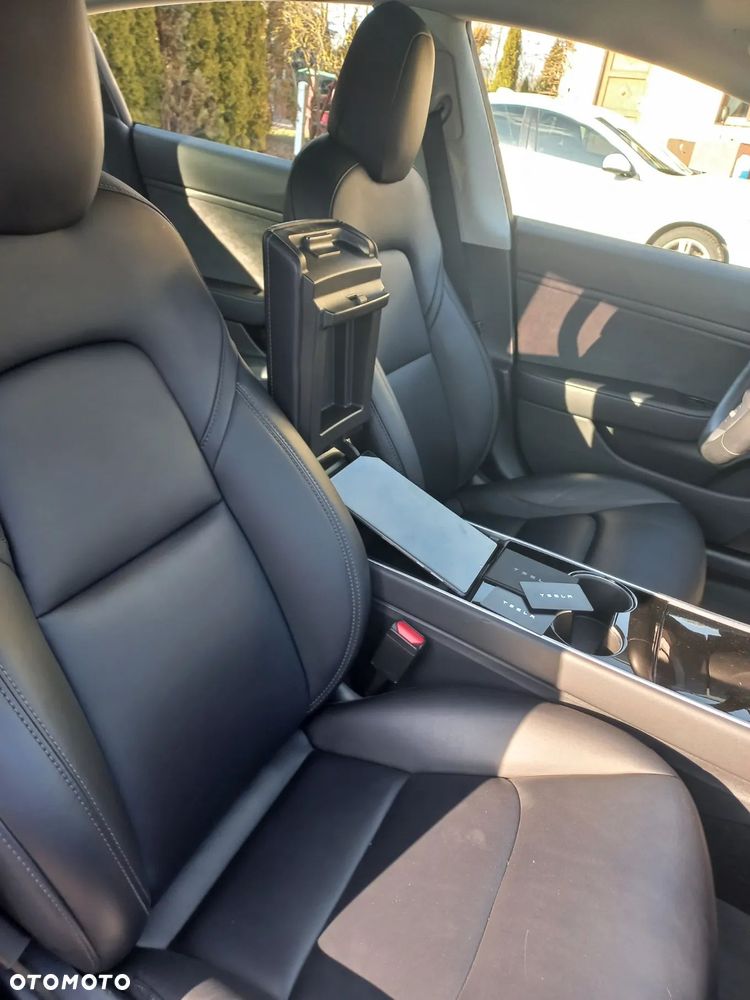 Tesla Model 3 Long Range RWD - 4