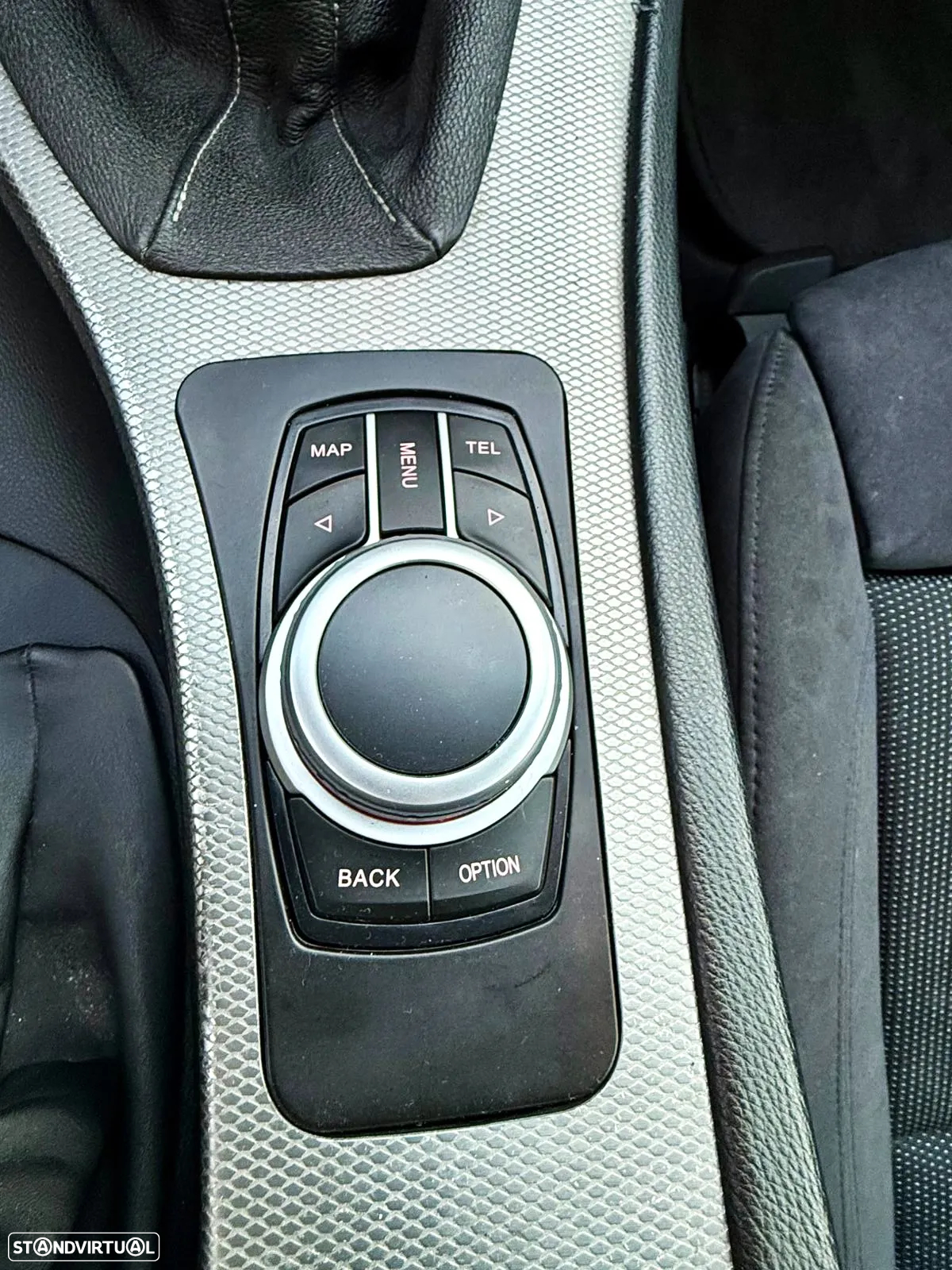 BMW 320 d Pack M - 12