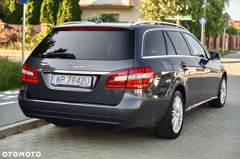 Mercedes-Benz Klasa E 250 CDI DPF 4Matic BlueEFFICIENCY 7G-TRONIC - 12